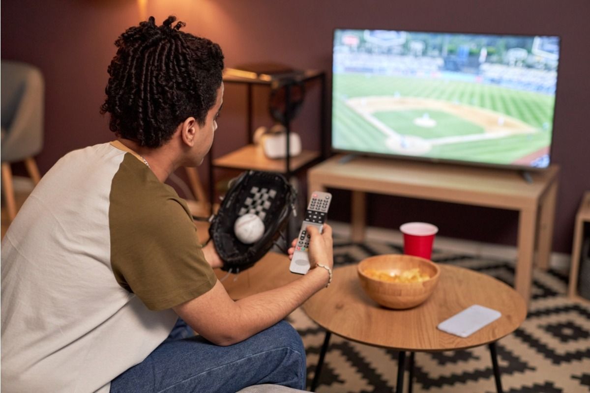 Baseball Fans Slammed MLB’s Netflix Exclusive Games, and Many Said “Why Is It Suddenly Hard Just to Watch Baseball”