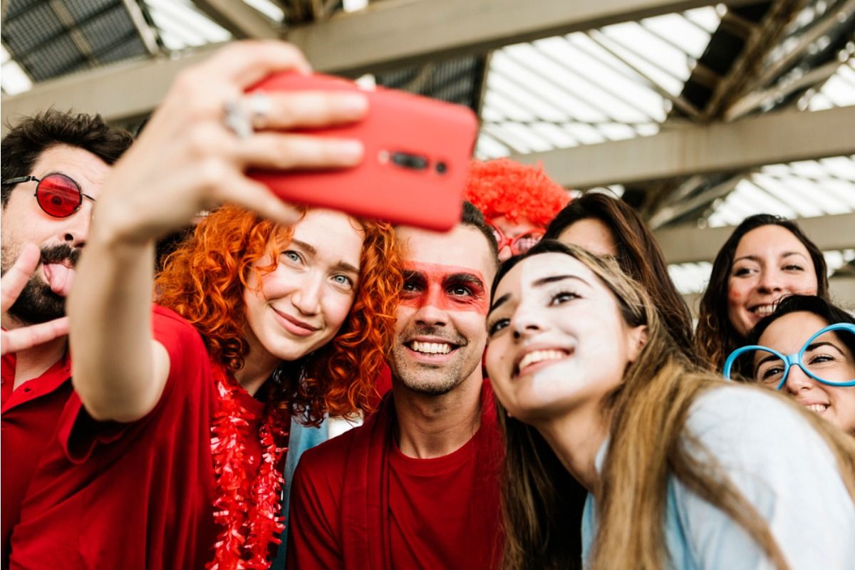 Fans Say “Social Media Reactions Matter More Than the Game Itself Now,” and It’s Changing How Moments Are Experienced